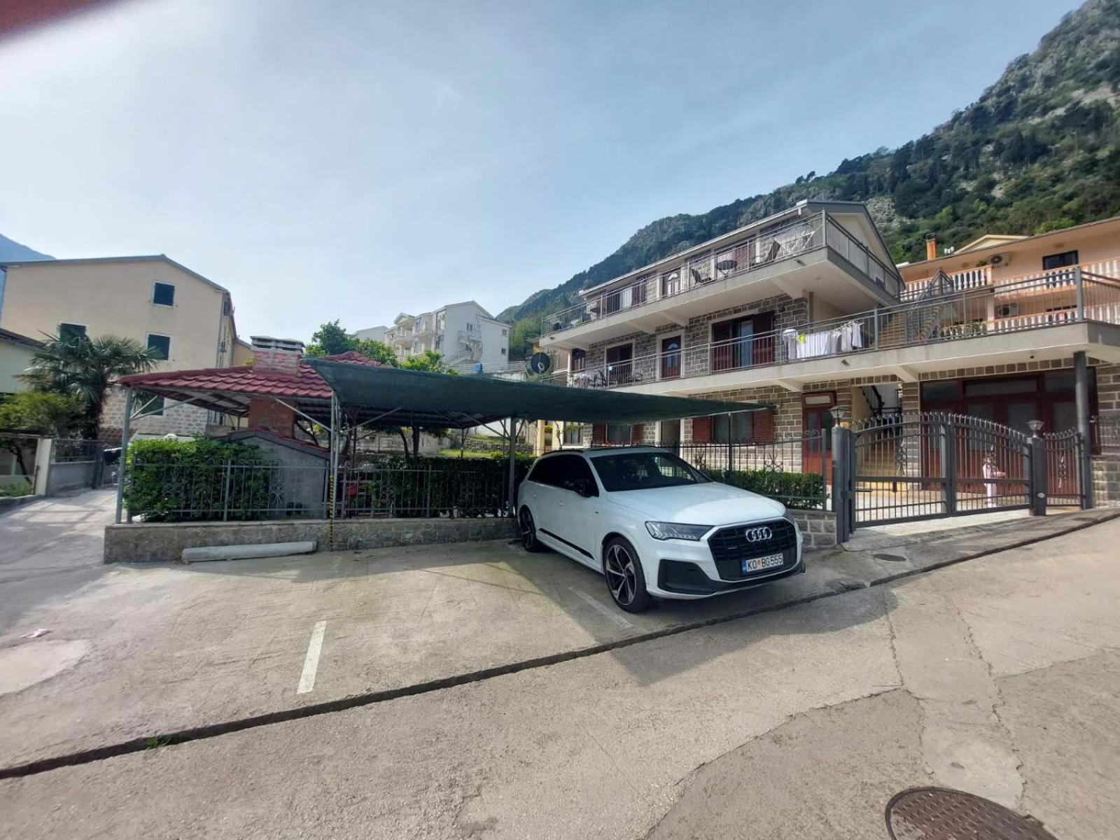 Sunset Kotor Apartment Muo Екстериор снимка